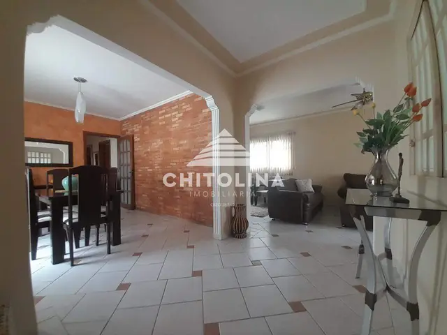 Casa à venda no Jardim Itália, Itapetininga: 3 quartos (1 suíte)