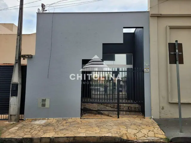 Ponto para alugar no Centro, Itapetininga: 4 salas com banheiro