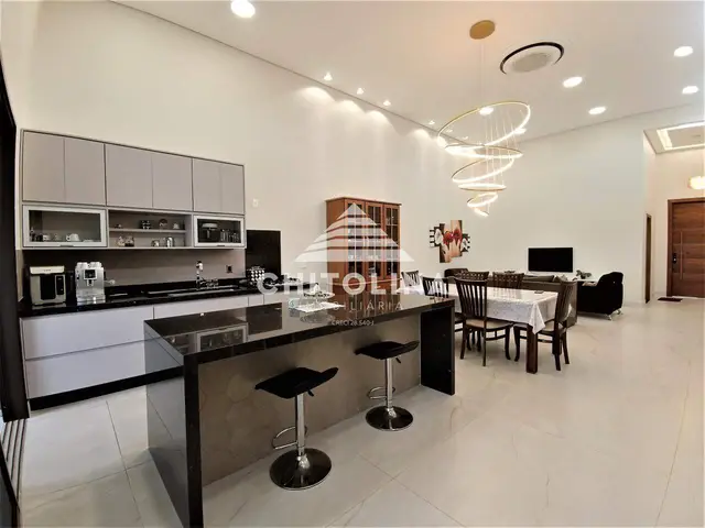 Casa à venda no Golden Ville, Itapetininga: 3 quartos (1 suíte)