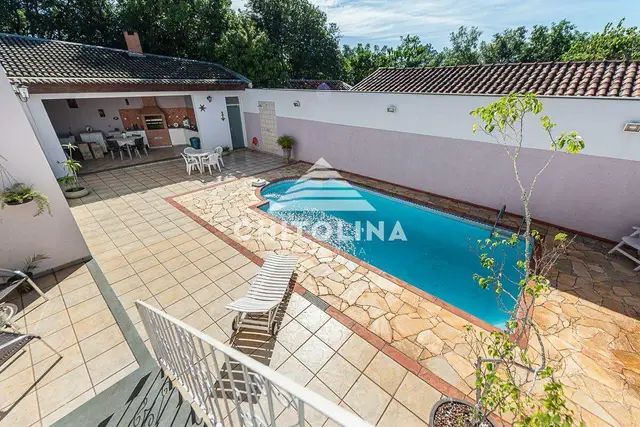 Casa à venda na Vila São José, Itapetininga: 4 quartos (1 suíte)