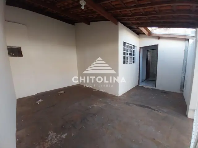 Casa à venda no Jardim Leonel, Itapetininga: 2 quartos, já alugada