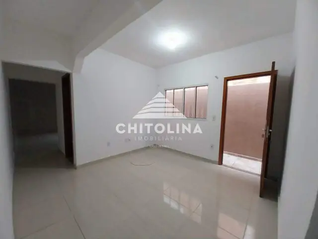 Casa para alugar na Vila Carolina, Itapetininga: 4 quartos (1 suíte)