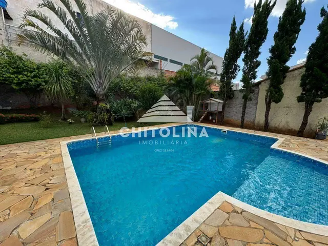 Casa à venda na Vila Nastri, Itapetininga: 3 quartos (1 suíte), 263 m²