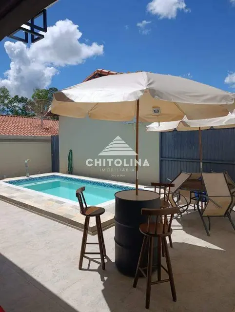Casa à venda no Centro, Angatuba: 2 quartos, piscina, 148 m²