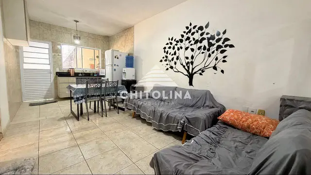 Casa à venda no Bairro Cambuí, em Itapetininga, com 2 quartos e quintal