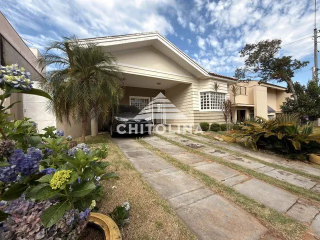 Casa à venda no Residencial Ouroville — R$ 900.000