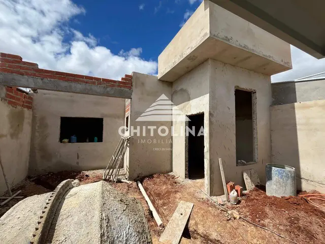 Casa à venda no Villaggio di Capri, em Itapetininga, com 3 quartos e churrasqueira