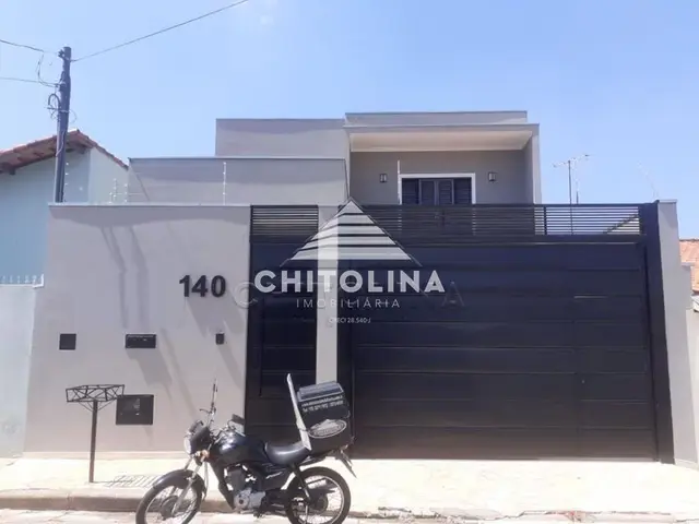 Sobrado à venda na Vila Vendramini, Itapetininga: 4 quartos (2 suítes)