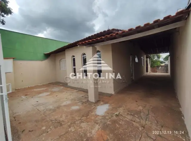 Casa à venda na Vila Eldorado, Itapetininga: 2 quartos, 3 vagas