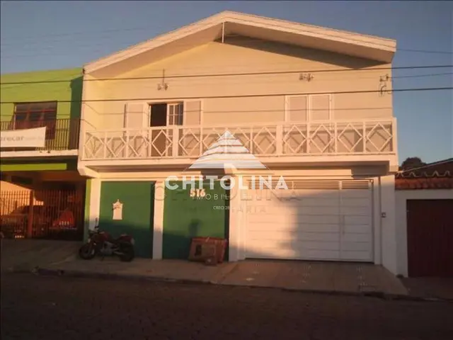 Sobrado à venda no Centro, Itapetininga: 4 quartos (2 suítes)