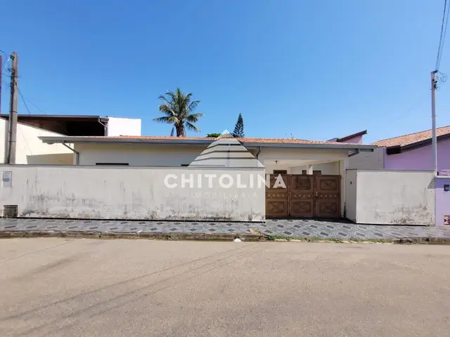 Casa à venda no Jardim Shangri-lá, Itapetininga: 3 quartos (1 suíte)