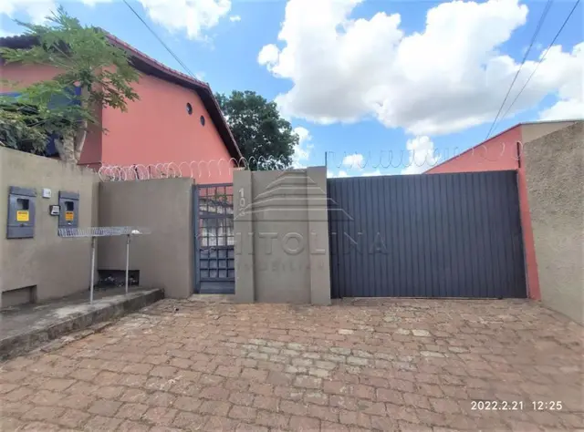 Casa à venda no Centro, Itapetininga: 3 quartos (1 suíte), piscina