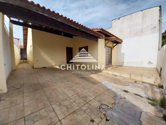 Casa à venda no Jardim Fogaça, Itapetininga: 3 quartos, 2 vagas