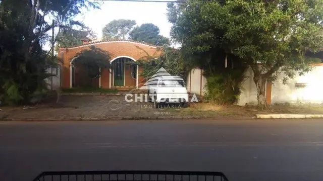 Casa à venda na Vila Nastri, Itapetininga: 4 quartos (3 suítes)