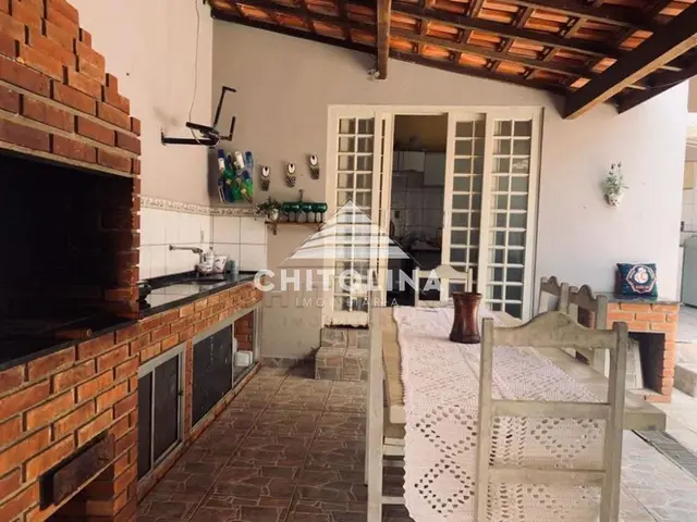 Sobrado à venda no Jardim Alvorada, Itapetininga: 3 quartos (1 suíte)
