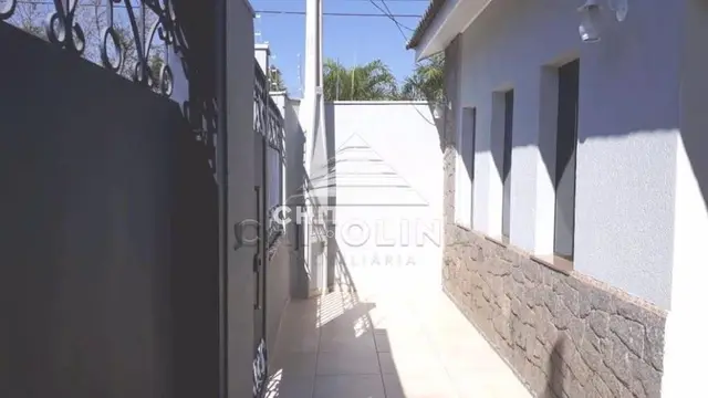 Casa à venda no Centro, Itapetininga: 3 quartos (1 suíte)