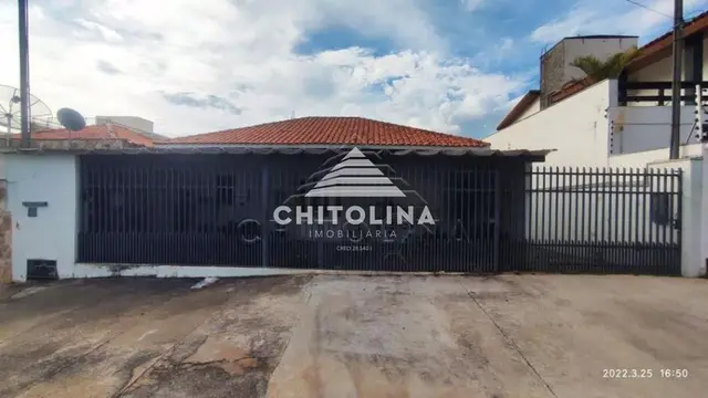Casa à venda no Centro, Itapetininga: 3 quartos (1 suíte), 335,6 m²