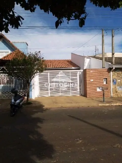 Casa à venda na Morada do Sol, Itapetininga: 2 quartos (1 suíte)