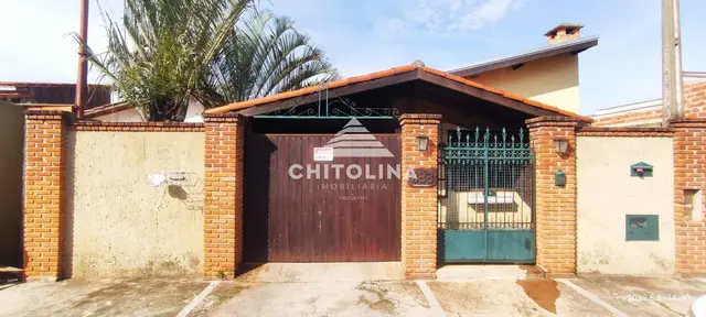 Casa à venda na Vila Nastri, Itapetininga: 2 quartos, 2 vagas