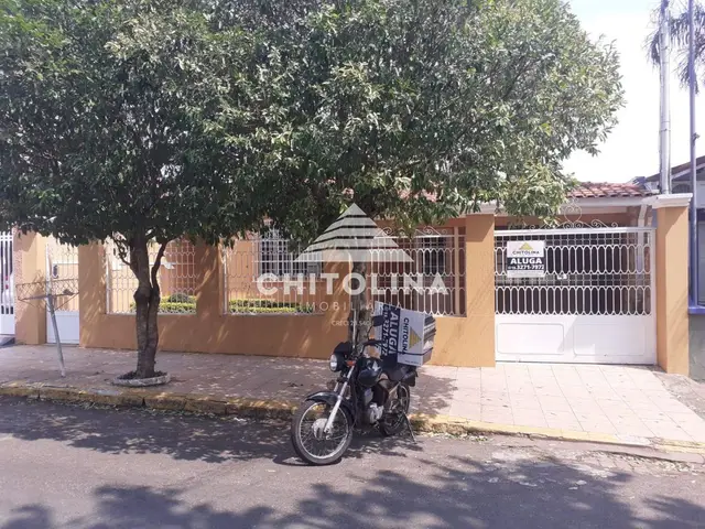 Casa à venda no Centro, Itapetininga: 3 quartos (2 suítes)