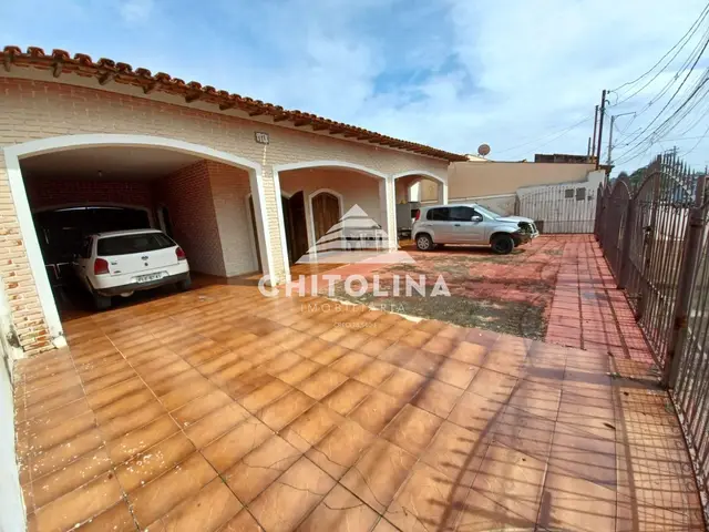 Casa à venda na Vila Arruda, Itapetininga: 4 quartos (1 suíte)