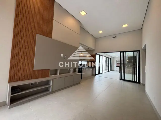 Casa à venda no Portal dos Pinheiros, Itapetininga: 3 suítes, 230 m²