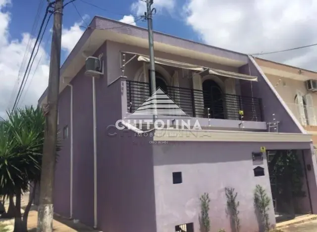 Sobrado à venda na Vila Barth, Itapetininga: 3 quartos (1 suíte)