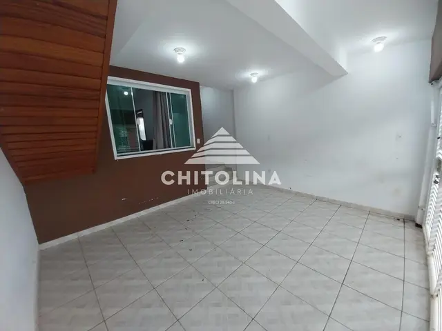 Casa à venda na Vila Carolina, Itapetininga: 4 quartos (2 suítes)