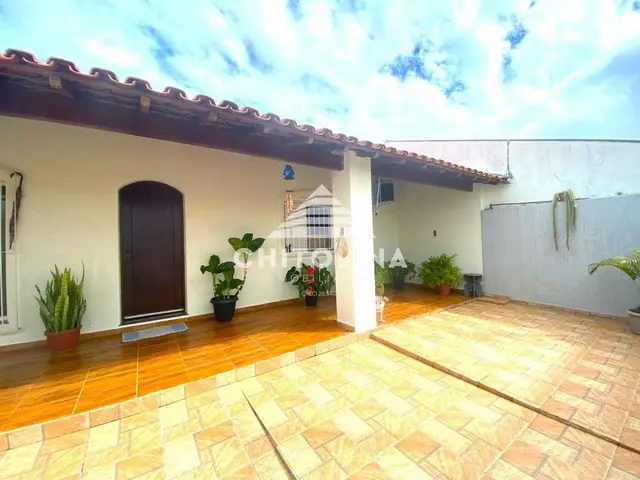 Casa à venda no Jardim Shangri-lá, Itapetininga: 3 quartos (1 suíte)