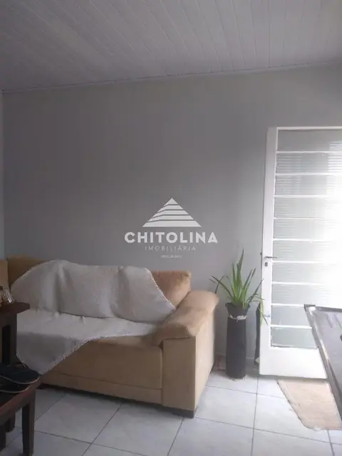 CASA NO RODEIO - SARAPUÍ/SP