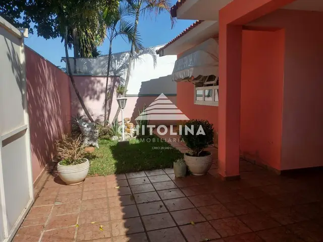 Casa à venda no Jardim Shangri-lá, Itapetininga: 4 quartos (2 suítes)