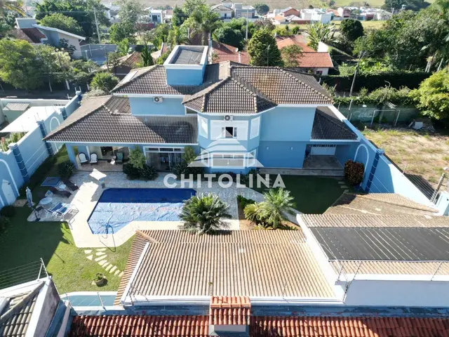 Sobrado à venda na Vila Nastri II, Itapetininga: 3 suítes