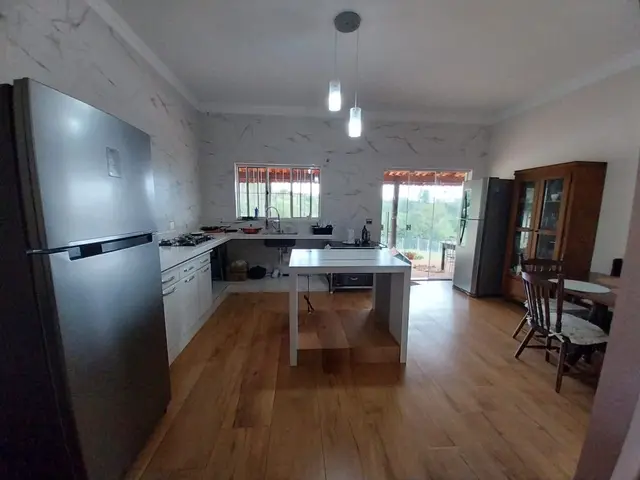 Chácara à venda no Mato Seco, Itapetininga: 5 quartos (2 suítes)