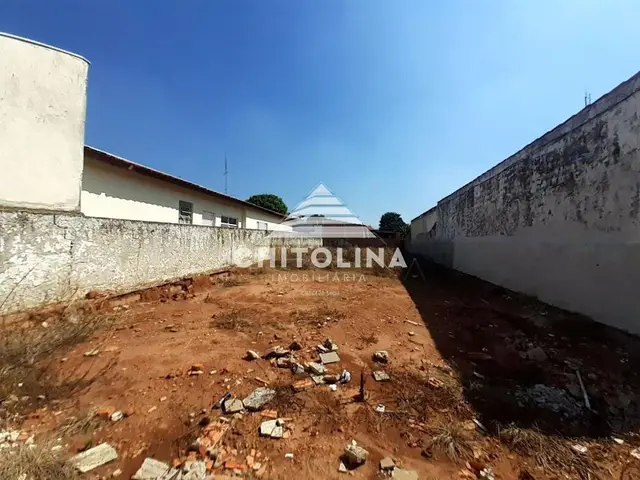 Terreno à venda na Vila Rio Branco, Itapetininga: 300 m², plano