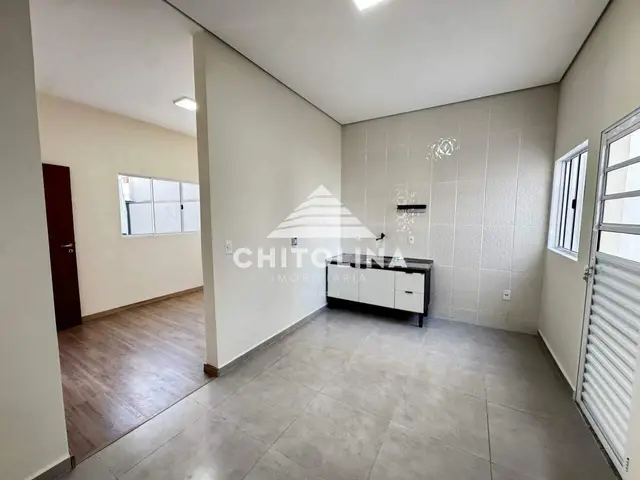Casa à venda no Jardim Monte Santo, Itapetininga: 2 quartos (1 suíte)