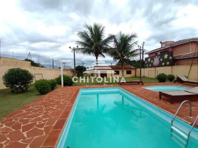 Chácara à venda na Estância Conceição, Itapetininga: 3 suítes, piscina