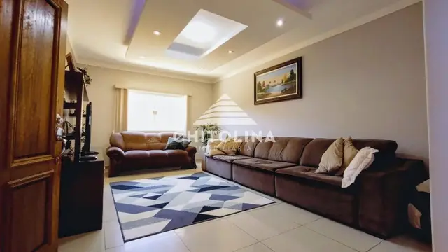 Casa à venda na Vila Vendramini, Itapetininga: 5 quartos (1 suíte)