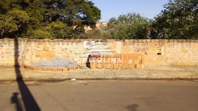 Terreno à venda no Jardim Fogaça, Itapetininga: 225,12 m², esquina