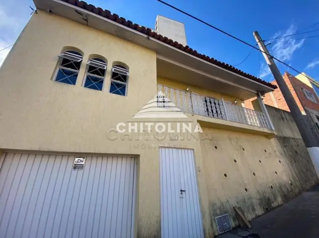 Sobrado à venda no Centro, Itapetininga: 3 quartos, 178 m²