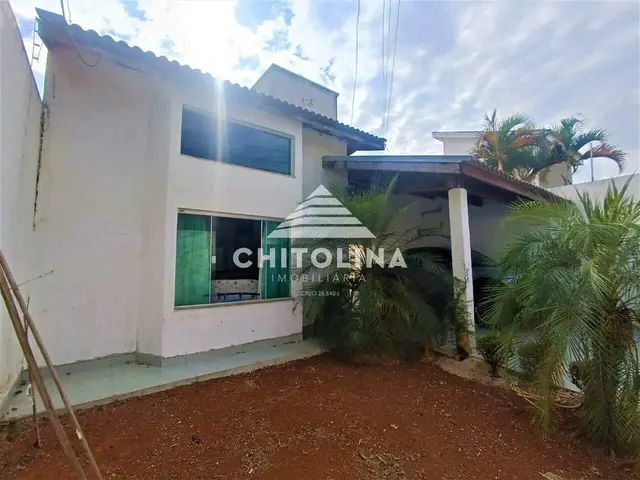 Sobrado à venda na Vila Nastri, Itapetininga: 3 quartos (3 suítes)