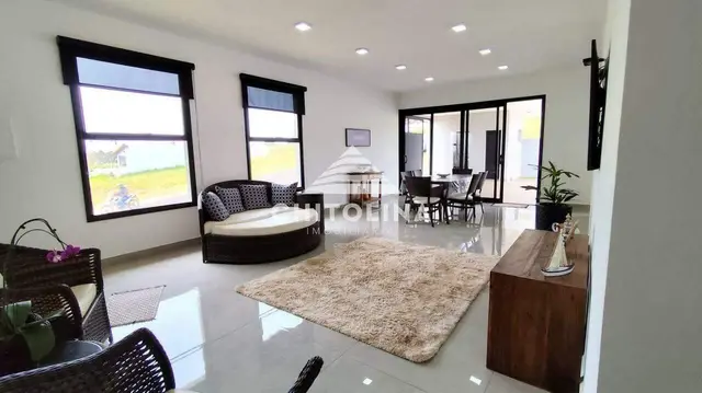 Casa em condomínio à venda, 3 quartos, 1 suíte, 2 vagas, Riviera de Santa Cristina XIII - Paranapanema/SP