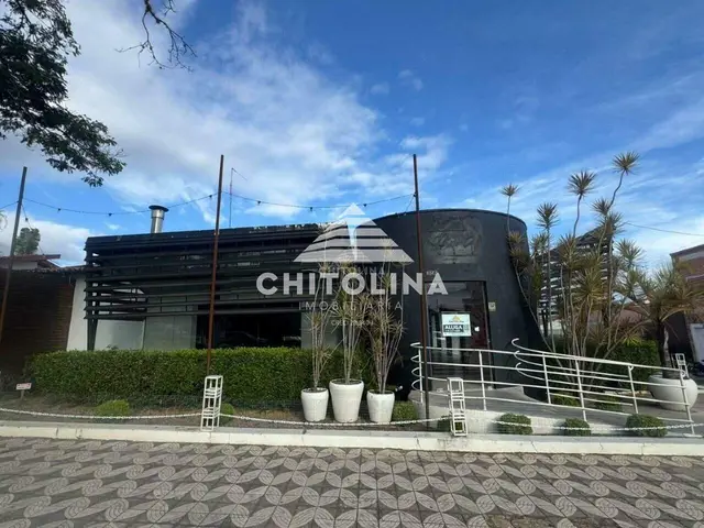 Salão para alugar no Centro, Itapetininga: salão amplo com edícula