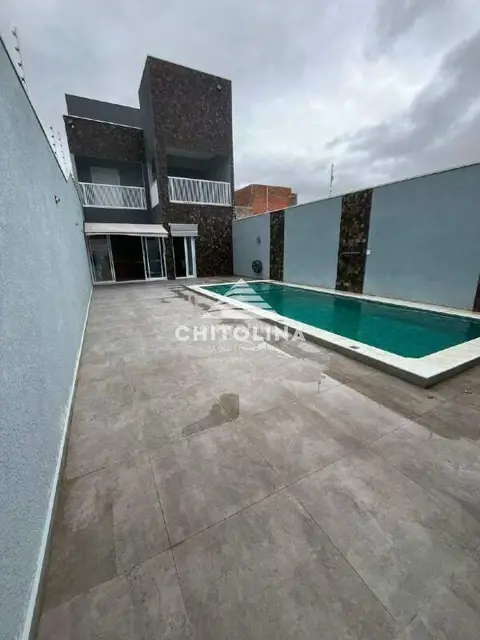 Sobrado à venda no Bosque dos Pinheiros, Itapetininga: 2 quartos