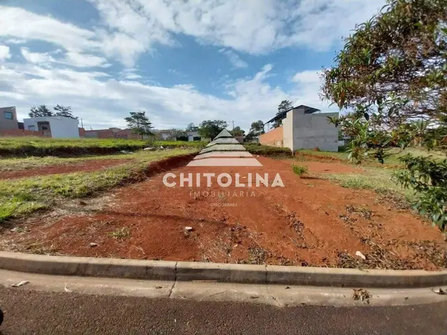 Terreno à venda no Bosque dos Pinheiros, Itapetininga: 187 m², plano