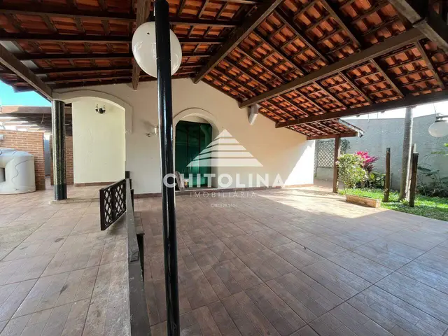 Casa à venda na Vila Leonor, Itapetininga: 3 quartos (2 suítes)