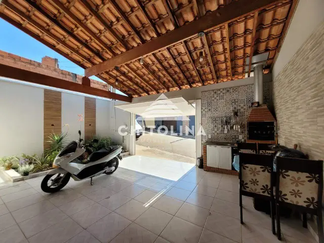 Casa à venda na Chácara Barro Branco, Itapetininga: 2 quartos, 2 vagas