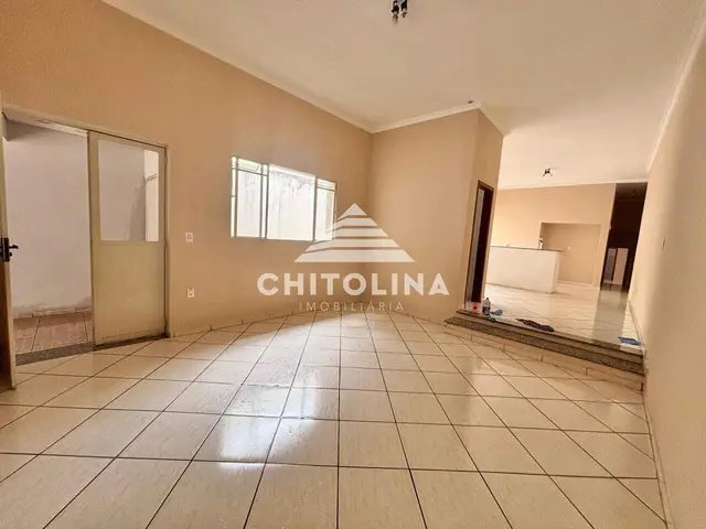 Casa à venda no Centro, Itapetininga: 3 quartos (1 suíte), 2 vagas