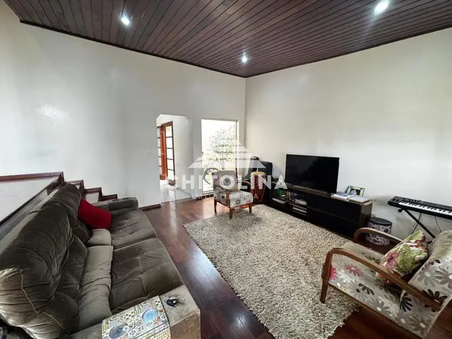 Casa à venda na Vila Nastri, Itapetininga: 4 quartos (1 suíte)